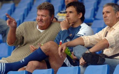 John Benjamin Toshack, junto a Chris Coleman en 2007.