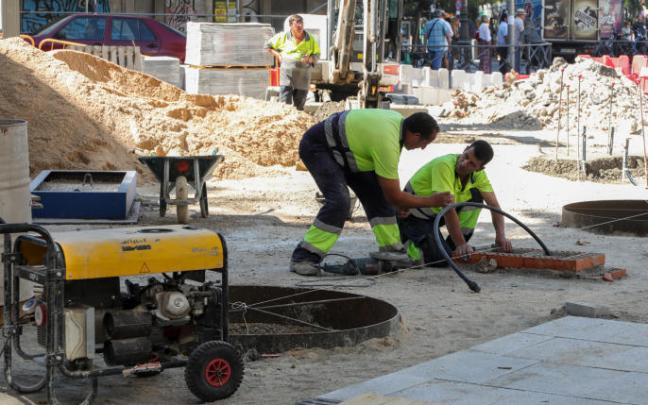 El Gobierno propone contratos temporales de hasta 3 meses para cubrir aumentos de trabajo ocasionales El Gobierno propone contratos temporales de hasta 3 meses para cubrir aumentos de trabajo ocasionales