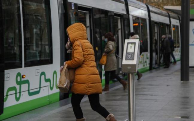 El tranvía de Vitoria está cortado entre Kañabenta y Abetxuko