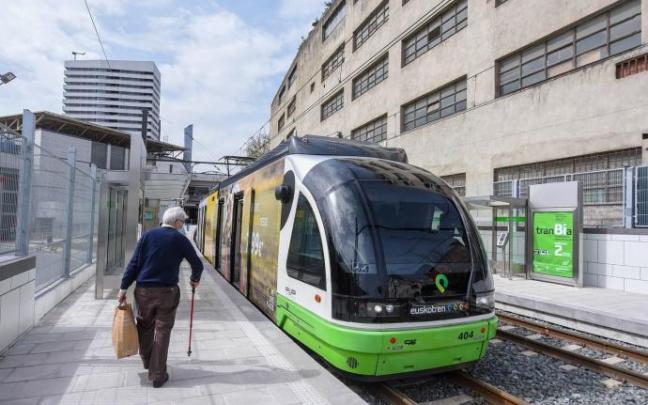 Tranvía de Vitoria. Josu Chavarri