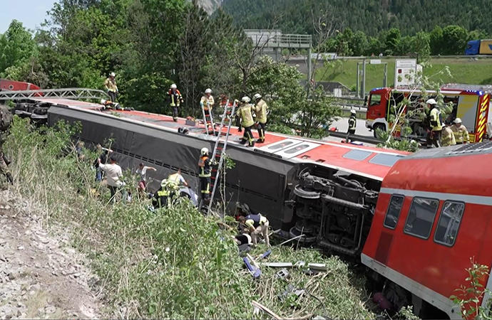 El tren ha descarrilado cerca de Burgrain.