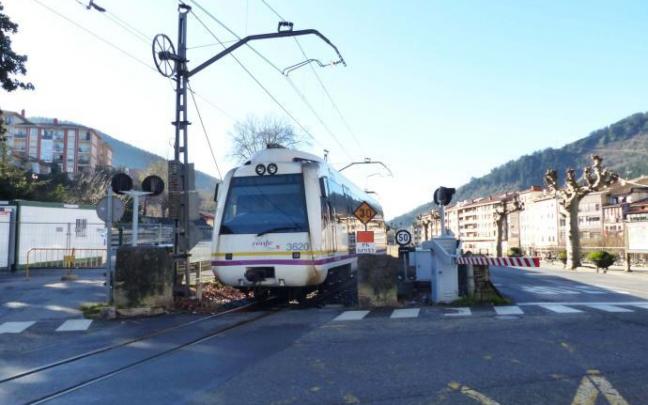 La otra conexión ferroviaria en Enkarterri une Balmaseda y Bilbao.