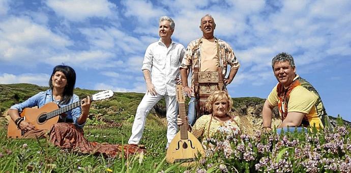 Bingene Terreros, Iñigo Zubizarreta, Arturo Baranda, María Jesús Baranda y Alberto Irazabal. Foto: N.G.