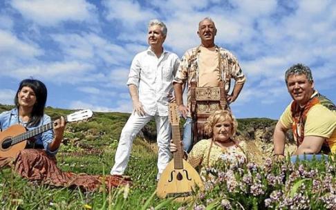 Bingene Terreros, Iñigo Zubizarreta, Arturo Baranda, María Jesús Baranda y Alberto Irazabal. Foto: N.G.