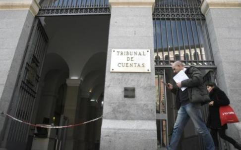 Continúan en el proceso Sociedad Civil Catalana, Asociación Cívica y Cultural y el Ministerio Fiscal Continúan en el proceso Sociedad Civil Catalana, Asociación Cívica y Cultural y el Ministerio Fiscal