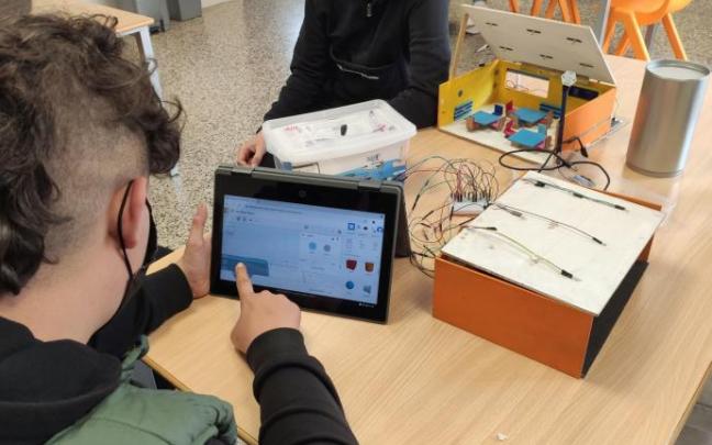Los alumnos han trabajado desde Navidad en el desarrollo del sistema que ha sido premiado Los alumnos han trabajado desde Navidad en el desarrollo del sistema que ha sido premiado