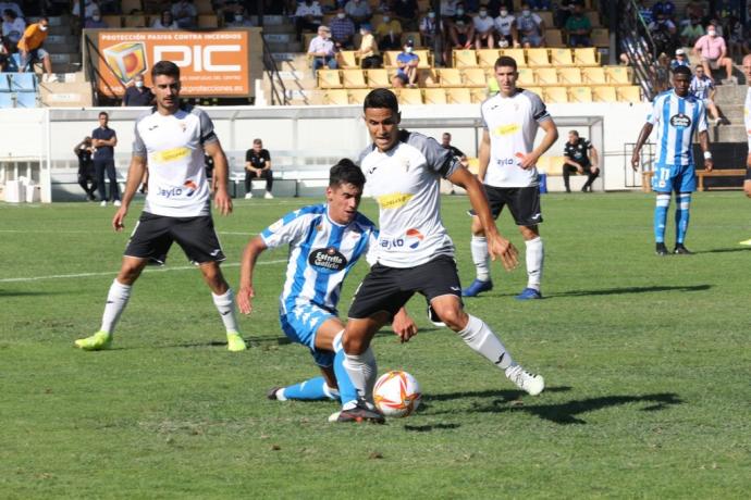 Un lance del encuentro entre el Tudelano y el Deportivo de la Coruña de la segunda jornada.