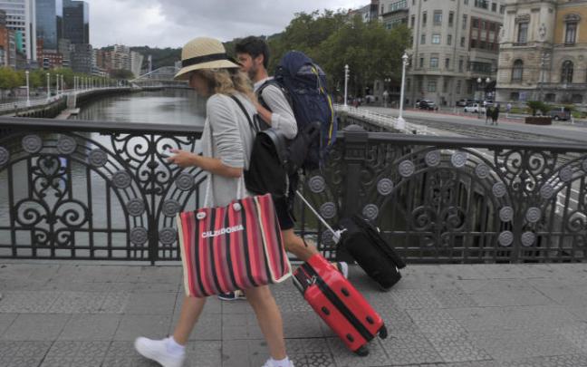 Las pernoctaciones en Euskadi crecieron en agosto un 75,7 % Las pernoctaciones en Euskadi crecieron en agosto un 75,7 %