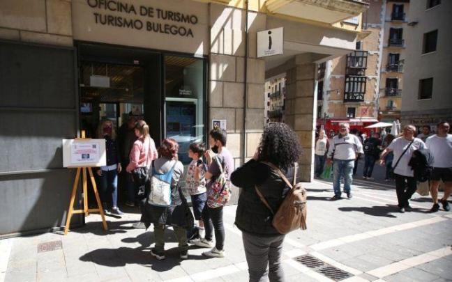 El turismo es una de las actividades que más gasto absorbe tras la pandemia.