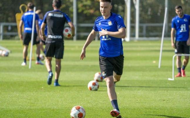 Turrientes, que es uno de los integrantes del Sanse que viaja a Graz, en el entrenamiento de hoy. Turrientes, que es uno de los integrantes del Sanse que viaja a Graz, en el entrenamiento de hoy.