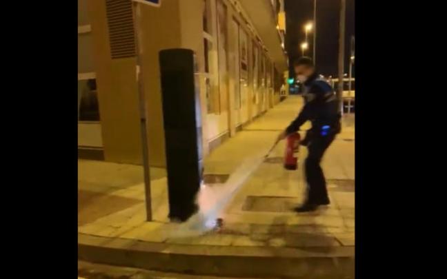 Imagen de la intervención de la policía Imagen de la intervención de la policía