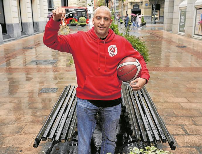 Txema Avendaño, jugador del Bidaideak Bilbao BSR