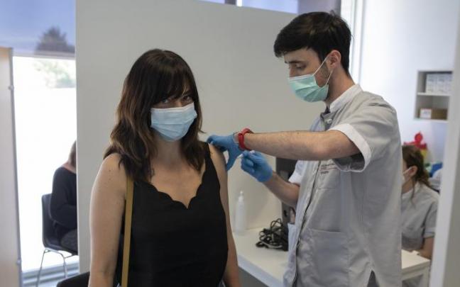 La vacuna de la gripe protege contra los efectos graves de la covid-19 La vacuna de la gripe protege contra los efectos graves de la covid-19
