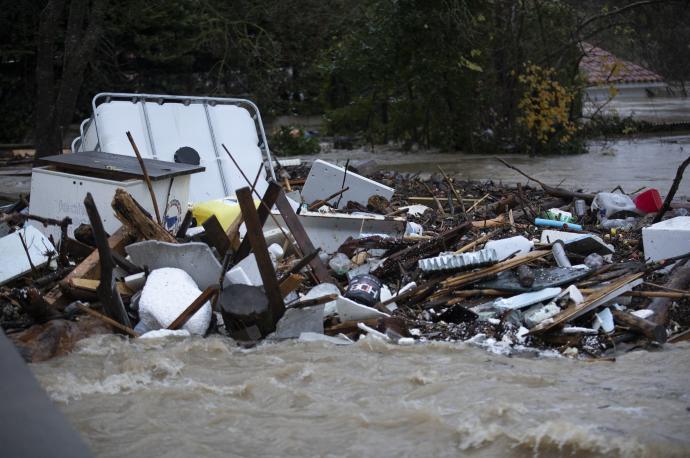 Daños causados por las inundaciones en Burlada y Villava.