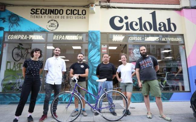 Reportaje sobre CicloLab, una cooperativa en torno a las bicicletas.