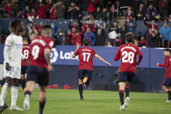 Budimir celebra su gol