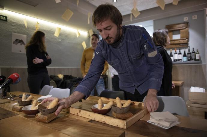 Andradas, con el pincho que califican como "un pequeño misil dulce"