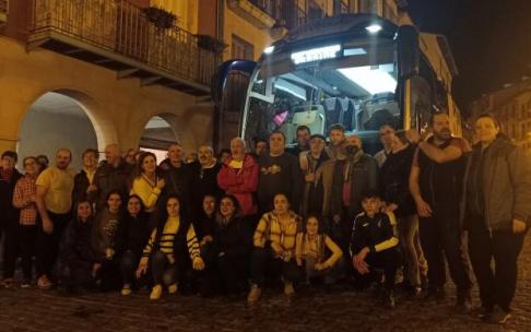 La expedición solidaria de Estella-Lizarra parte hacia Ucrania con un autobús y una furgoneta con los que poner a salvo 60 refugiados