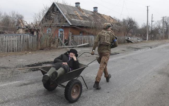 El Ministerio de Defensa británico asegura que Rusia redistribuye tropas desde Georgia hacia Ucrania