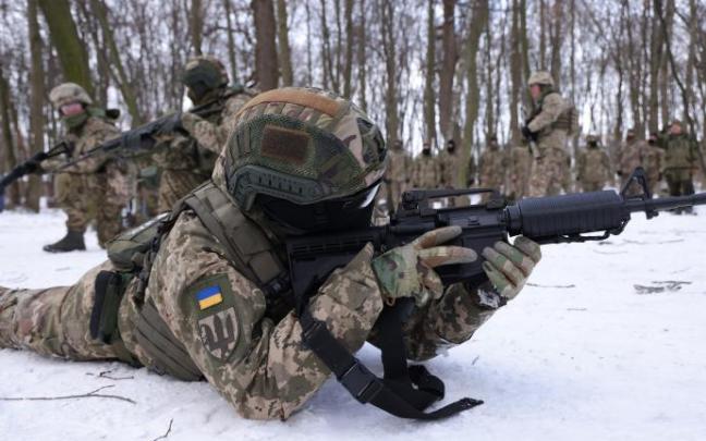 Las milicias ucranianas se entrenan en Kiev Las milicias ucranianas se entrenan en Kiev