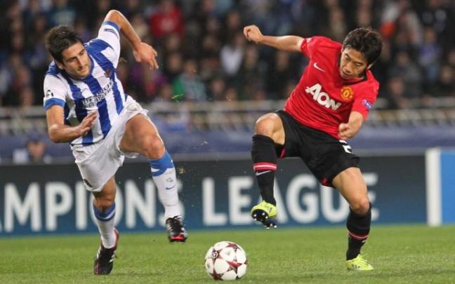 Markel Bergara, ante el Manchester United durante la edición 2013-14 de la Champions. Markel Bergara, ante el Manchester United durante la edición 2013-14 de la Champions.