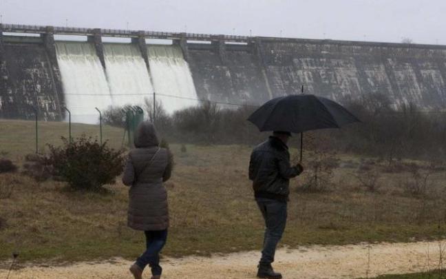 El pantano de Ullibarri, al 57,5% de su capacidad total El pantano de Ullibarri, al 57,5% de su capacidad total