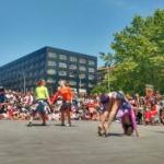 Una actuación de la Umore Azoka en el centro de Leioa