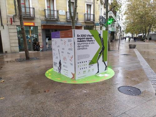 Cubo de Urban Klima 2050 en el centro de Gasteiz
