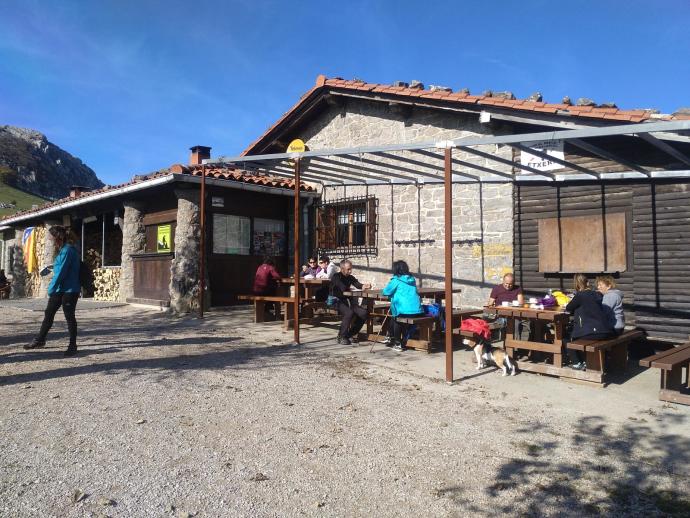 La fonda de Urbia lleva cerrada un mes