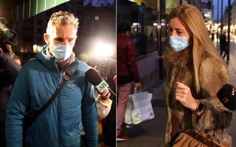 Iñaki Urdangarin y Ainhoa Armentia a su llegada al despacho de abogados donde trabajan. Iñaki Urdangarin y Ainhoa Armentia a su llegada al despacho de abogados donde trabajan.