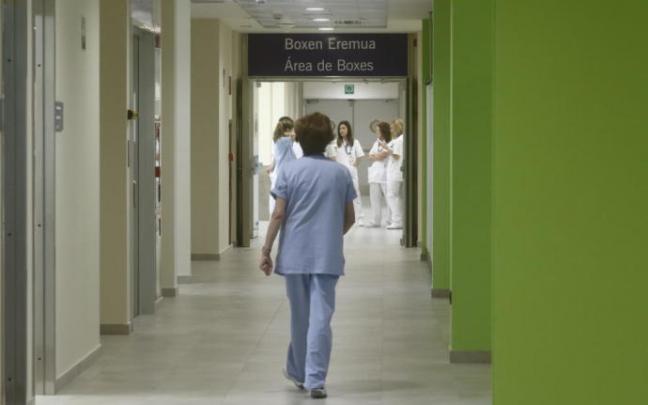 El proyecto de ley da prioridad al modelo de gestión directa de los servicios sanitarios. El proyecto de ley da prioridad al modelo de gestión directa de los servicios sanitarios.