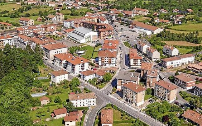 Vista aérea de Izarra, cabecera de Urkabustaiz. Foto: DFA Urbanismo Vista aérea de Izarra, cabecera de Urkabustaiz. Foto: DFA Urbanismo