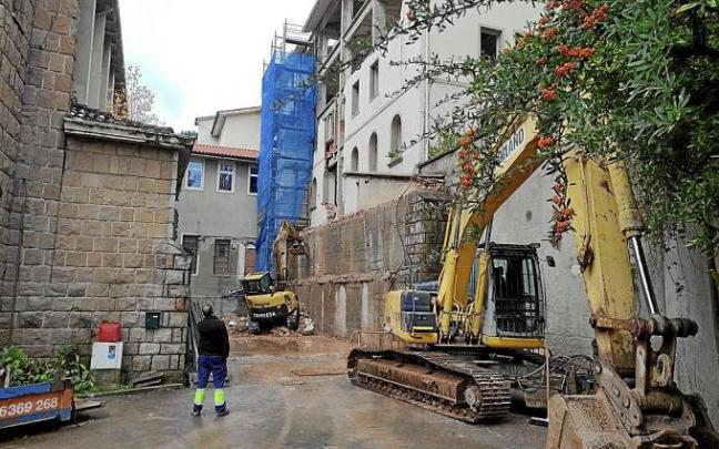 La obra del edificio de los pasionistas, ayer.