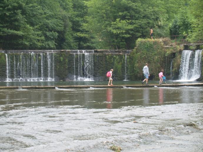 Presa de Usako, en Oñati, donde se ha prohibido el baño de manera puntual