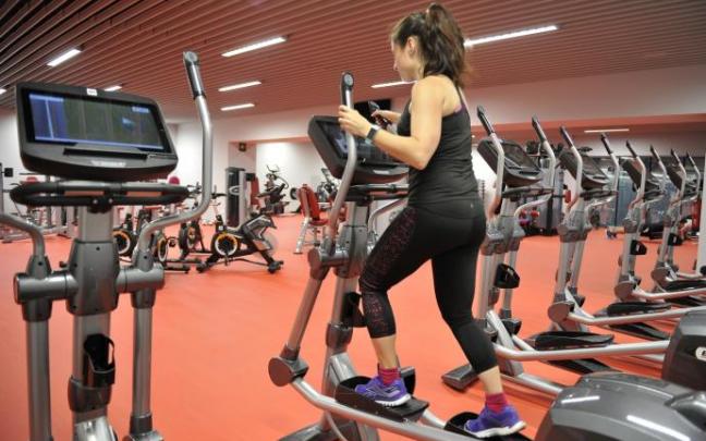 Esta txartela permite el ejercicio libre entre polideportivos municipales conveniados. Esta txartela permite el ejercicio libre entre polideportivos municipales conveniados.