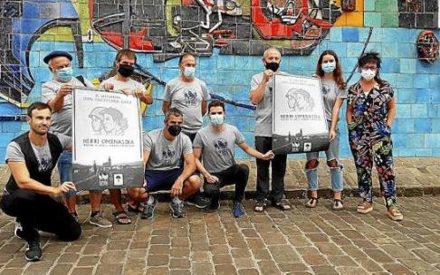 Usurbil 1936 elkarteko eta Udaleko ordezkariak. Argazkia: N.G.