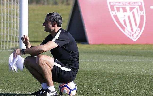 Ernesto Valverde, durante su anterior paso por el banquillo del Athletic. Ernesto Valverde, durante su anterior paso por el banquillo del Athletic.