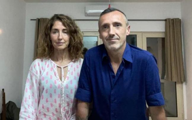 Marian Gerrikabeitia y Asier Zabaleta, en la capital de Mozambique. Marian Gerrikabeitia y Asier Zabaleta, en la capital de Mozambique.