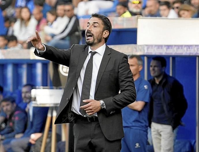 Velázquez, durante el último Alavés-Espanyol. Foto: Alex Larretxi