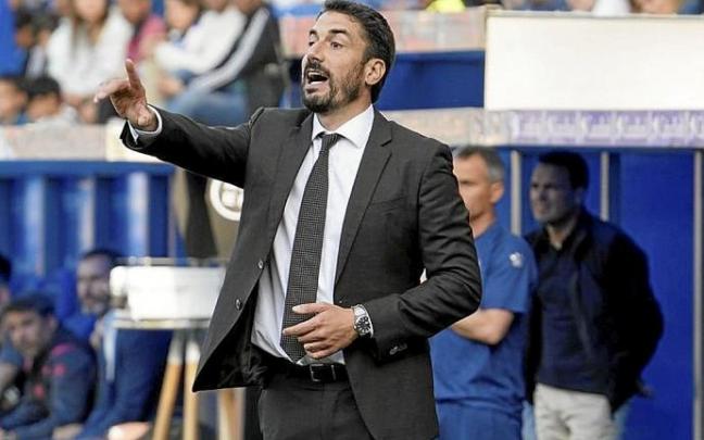 Velázquez, durante el último Alavés-Espanyol. Foto: Alex Larretxi