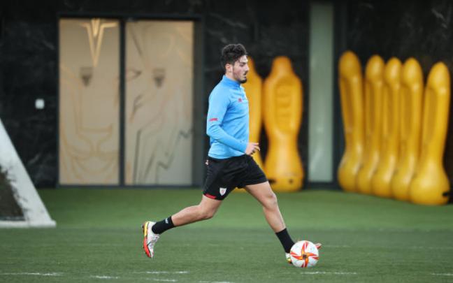 Unai Vencedor, durante un entrenamiento reciente en Lezama