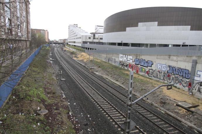 Vías del tren desde el Puente de las Trianas