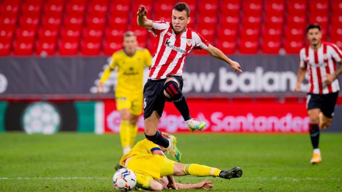 Iñigo Vicente, en un partido esta temporada en San Mamés