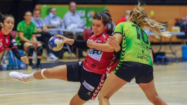 El Zuazo tiró de coraje en Lasesarre para empatar el partido. El Zuazo tiró de coraje en Lasesarre para empatar el partido.