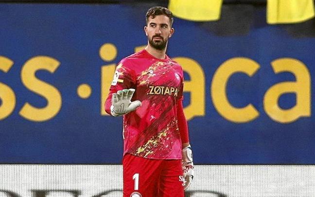 Fernando Pacheco, durante el último choque entre el Alavés y el Villarreal en el Estadio de La Cerámica. Foto: Área 11