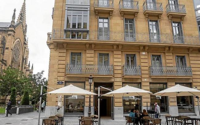 Fachada de Villa Katalina en la calle Urdaneta.