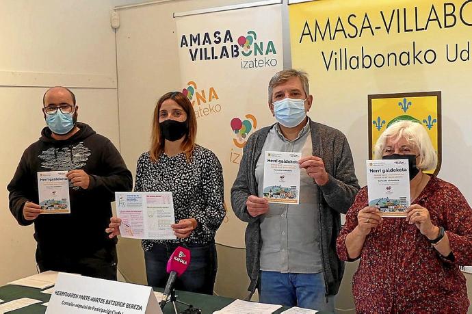 Los integrantes de la Comisión de Participación, en la que están representadas todas las formaciones. Foto: N.G.