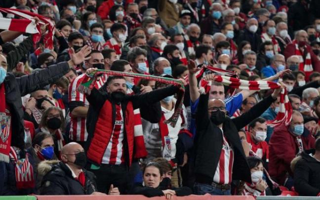 Aficionados del Athletic en San Mamés Aficionados del Athletic en San Mamés