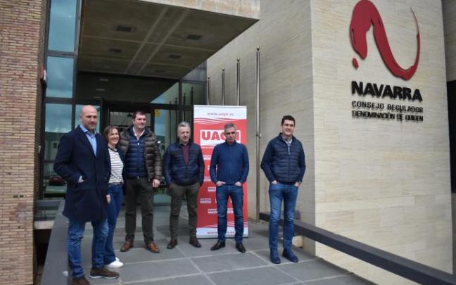 Miguel Ángel Vicente, Susana Ochoa, David Palacios, Félix Bariáin, Javier Santafé y Raúl Ripa, representantes de los agentes que trabajan en 'Smart Wine'.