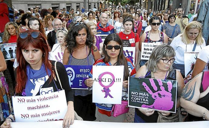 La mitad de la población vasca considera que el alcohol y las drogas están detrás de la mayoría de los actos de violencia machista